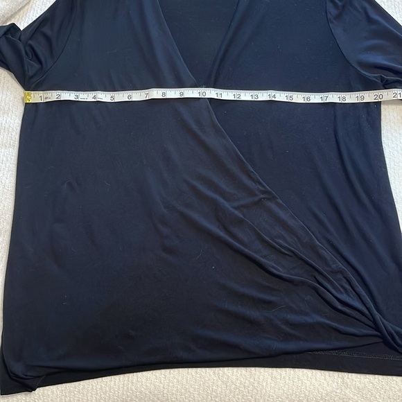 5 for $25 Ella Moss Surplice Blouse with Collar Black size Large - Picture 4 of 7